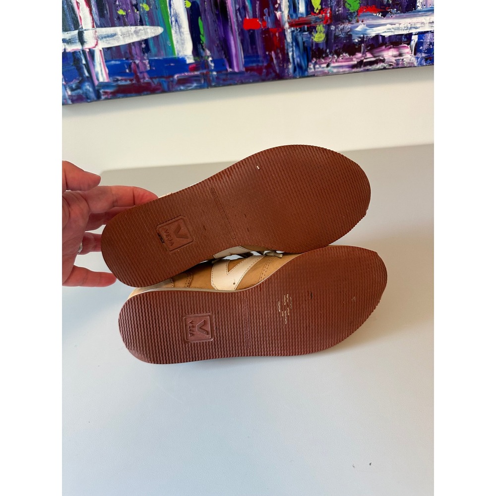 Veja‎ V-10 Suede Sneakers in Camel | Size 6 - Picture 5 of 6